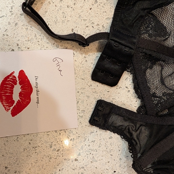 Honey Birdette Mrs Robinson suspenders XS - Picture 5 of 6